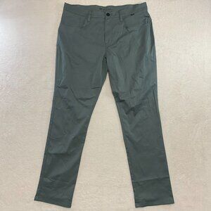 Travis Mathew Pants Mens 36 Open to Close Performance Chino Golf Casual Gray